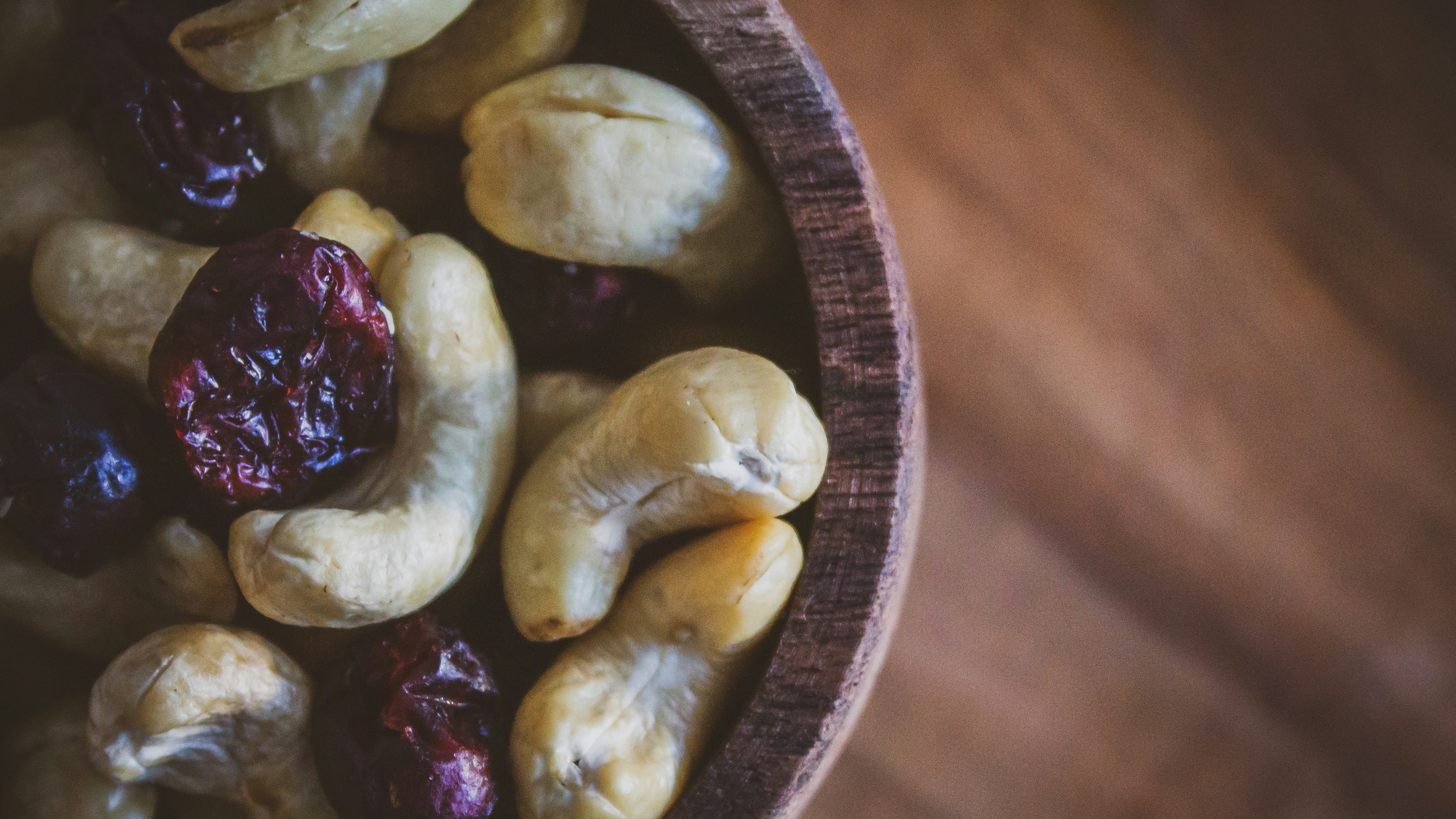 Dried cranberries and cashew nuts